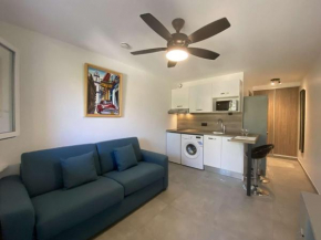 Studio climatisé avec terrasse, piscine et parking sécurisé - Les Issambres (83), 2 couchages - FR-1-226-494